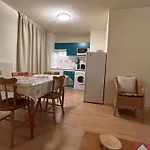 Grand Hyper Centre Standing Apartment