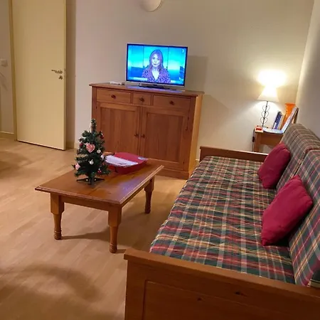 Grand Hyper Centre Standing * Ла-Бурбуль