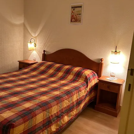 Grand Hyper Centre Standing * Ла-Бурбуль