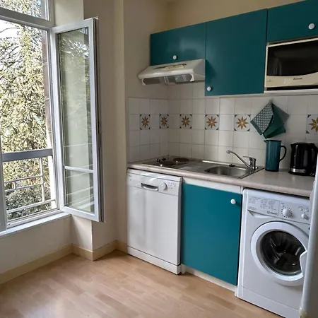 Grand Hyper Centre Standing Апартаменты *