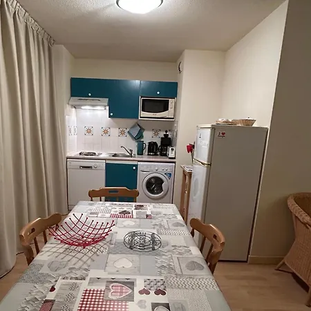 Grand Hyper Centre Standing * Ла-Бурбуль